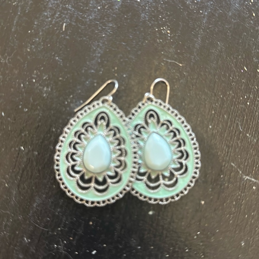 Earings